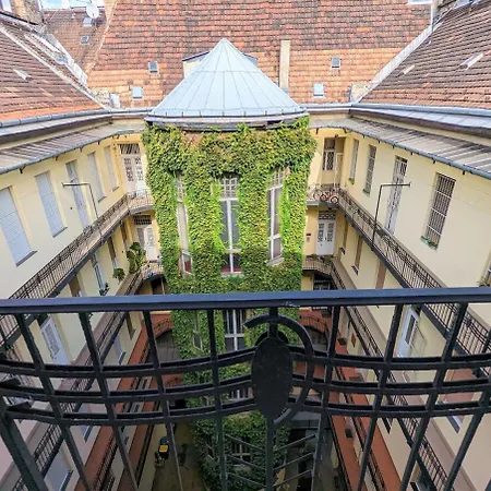 Apartamento 1br Stylish With Views & Ac - Purple Skyline