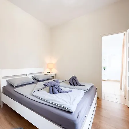 公寓 1br Stylish With Views & Ac - Purple Skyline 布达佩斯