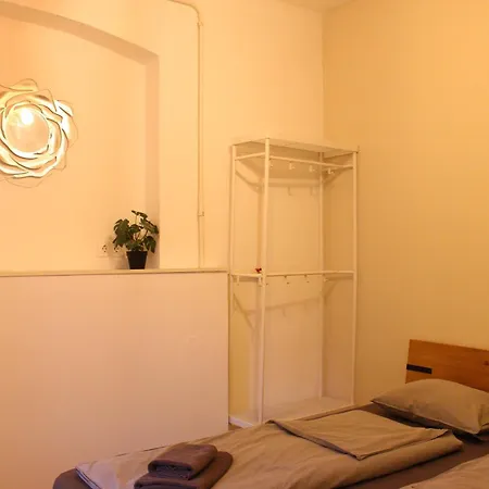 1br Stylish With Views & Ac - Purple Skyline 公寓