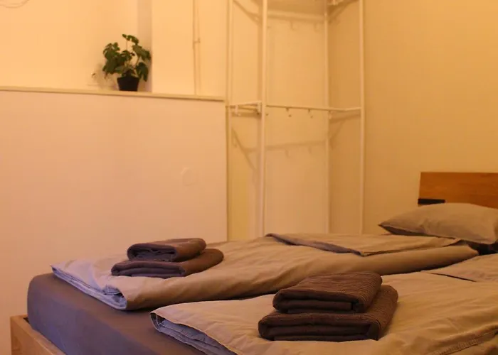 1br Stylish With Views & Ac - Purple Skyline Appartement *