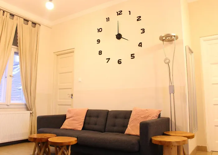 1br Stylish With Views & Ac - Purple Skyline * Budapest